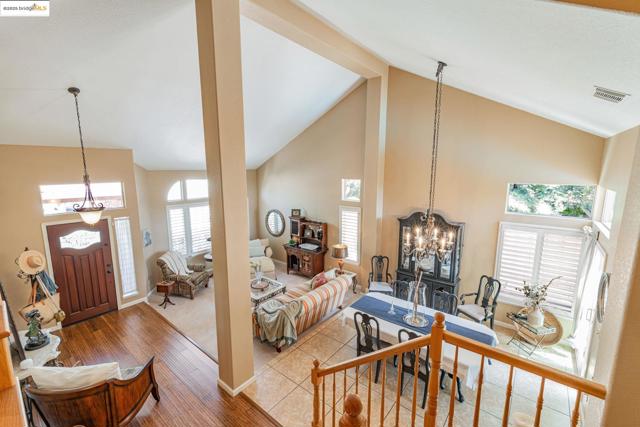 4452 Pronghorn Ct, Antioch CA: https://media.crmls.org/mediaz/3d9e153b-a9c5-441b-b4c2-a61e28e102bc.jpg