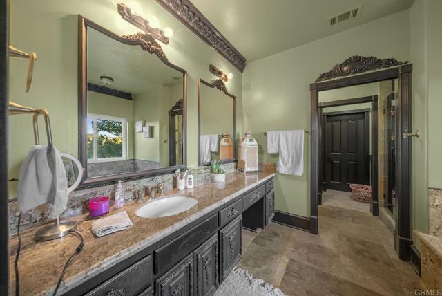 Image 36 of 74 For 46366 Sandia Creek Drive