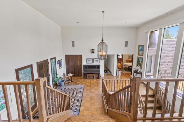 11027 Eastbrook Avenue, Los Altos CA: https://media.crmls.org/mediaz/3d9f910f-3659-471c-8795-997dffee7022.jpg