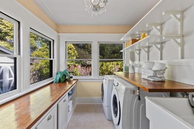 221 Grand Street, Redwood City CA: https://media.crmls.org/mediaz/3d9fd317-1e36-48db-af1e-27feea761978.jpg