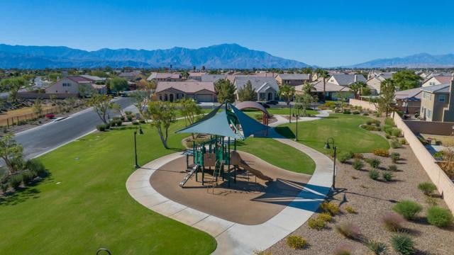 79879 Coatbridge Court, Indio CA: https://media.crmls.org/mediaz/3da09d9e-84b9-4634-9b8f-743dbcbffa50.jpg