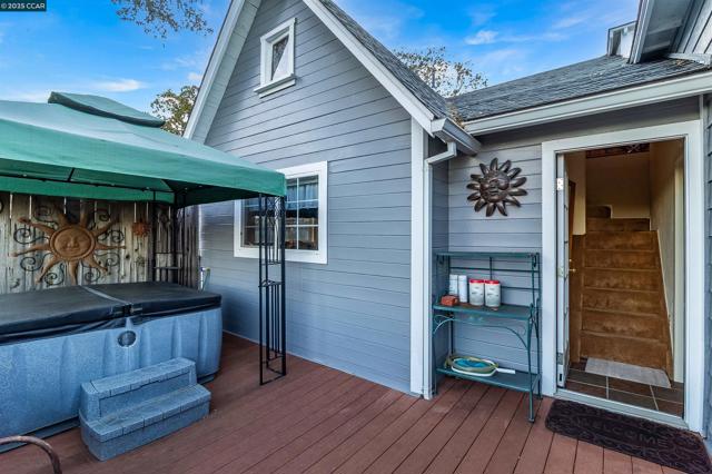 80 Diogenes Dr, Angwin CA: https://media.crmls.org/mediaz/3da0bee1-1564-4ec9-b391-c6b85ab546a5.jpg