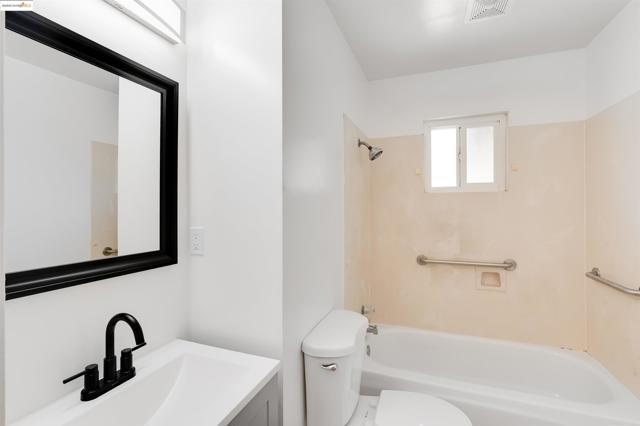 1908 New Jersey St, Fairfield CA: https://media.crmls.org/mediaz/3da1dc80-c26b-4245-ae12-8e01afef23a0.jpg