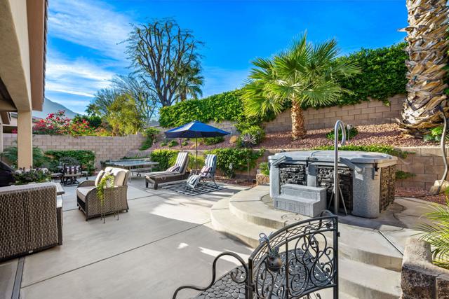 81172 Victoria Lane, La Quinta CA: https://media.crmls.org/mediaz/3da1eef0-976f-4ee8-bd30-c1261bbca3d0.jpg
