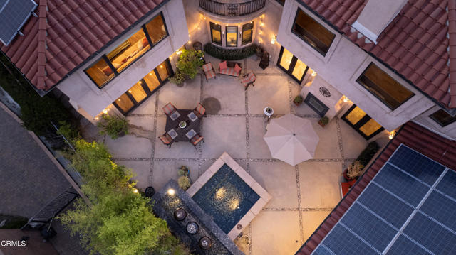 2330 Crystal Lane, Pasadena CA: https://media.crmls.org/mediaz/3da28df1-399f-4399-8c12-21e563e1b625.jpg