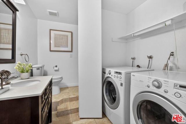 2120 Dufour Avenue, Redondo Beach, California 90278, 2 Bedrooms Bedrooms, 0 ,2 BathroomsBathrooms,Residential,For Sale,Dufour,0,26864931