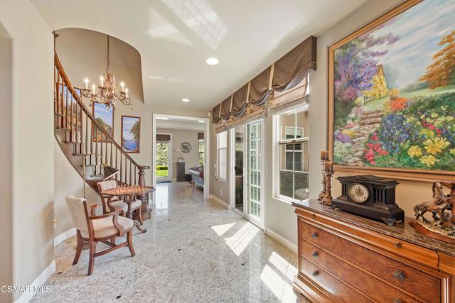 3194 Sunset Hills Boulevard, Thousand Oaks CA: https://media.crmls.org/mediaz/3da31a62-b46e-483a-a482-c364a0c1f865.jpg