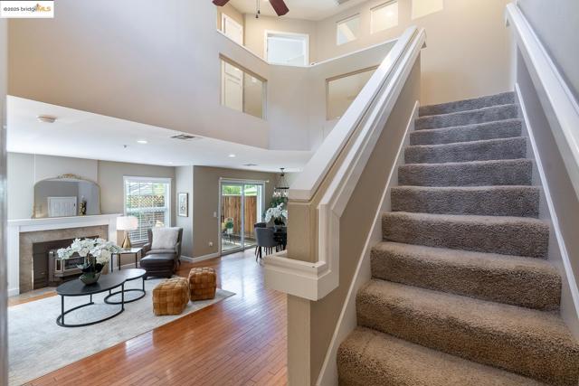 1105 Radiant Lane, San Ramon CA: https://media.crmls.org/mediaz/3da55bd9-8e76-4d3d-a06b-5b5393a0e65c.jpg