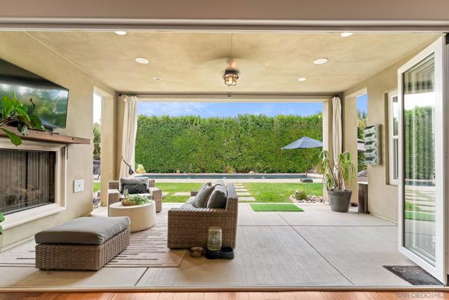 15740 Bacara Ct, San Diego CA: https://media.crmls.org/mediaz/3da5ad10-017c-46c5-94ad-d397166179a6.jpg