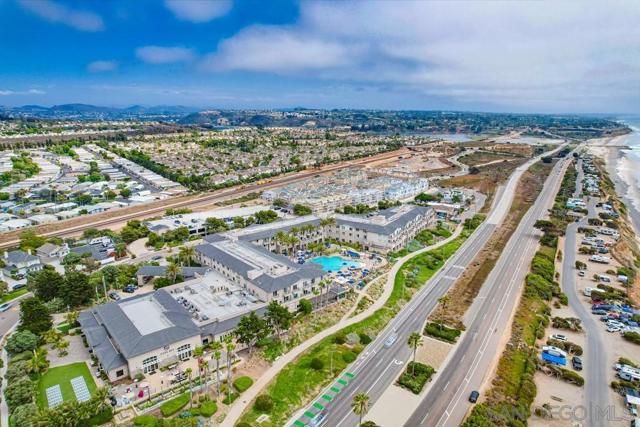 7508 Ponto Road, Carlsbad CA: https://media.crmls.org/mediaz/3da60962-0aed-4605-943a-5fc45bd76601.jpg