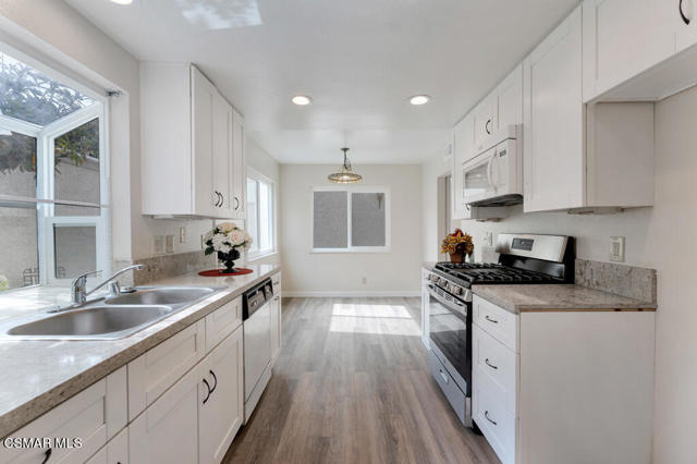 Kitchen With Quartz Counter