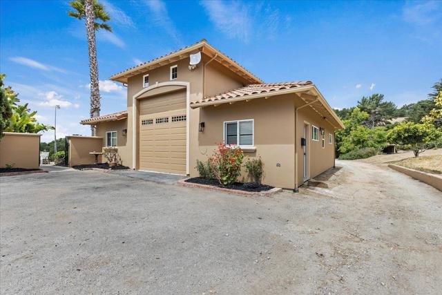 2710 Summerland Road,  CA: https://media.crmls.org/mediaz/3da6f5ce-8efc-46ea-9dc6-c4da0a5f50be.jpg