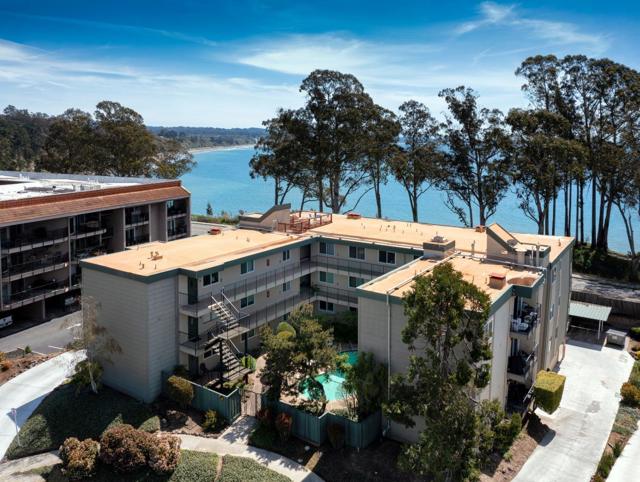 825 Balboa Avenue, Capitola CA: https://media.crmls.org/mediaz/3da71b2f-ad85-48d3-bf91-f981451def2b.jpg