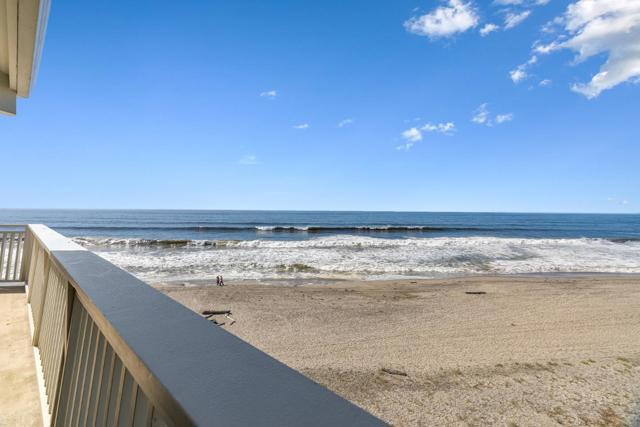 805 The Shore Line, La Selva Beach CA: https://media.crmls.org/mediaz/3da771e5-c98b-4cc8-81b1-8e9fa4922e32.jpg