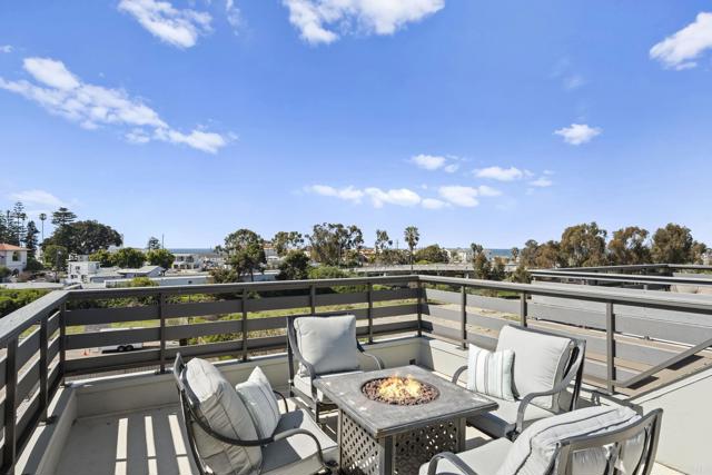 Detail Gallery Image 28 of 57 For 2563 State St, Carlsbad,  CA 92008 - 2 Beds | 2/2 Baths