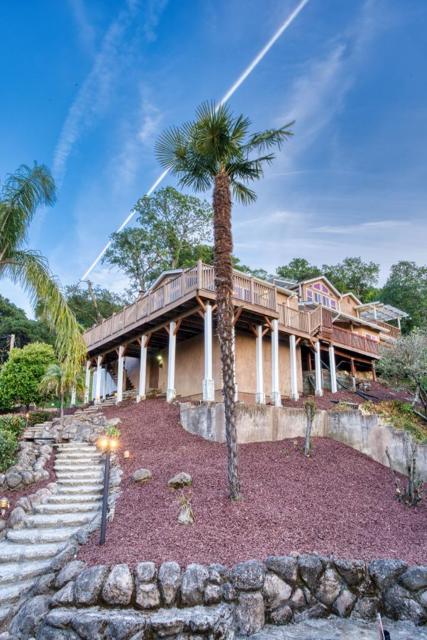 18800 Withey Road, Monte Sereno CA: https://media.crmls.org/mediaz/3da7fc6a-1ffc-4a47-8b85-b918fc44290b.jpg