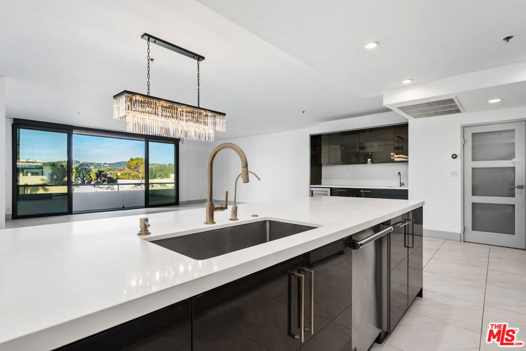 10660 Wilshire Boulevard #804