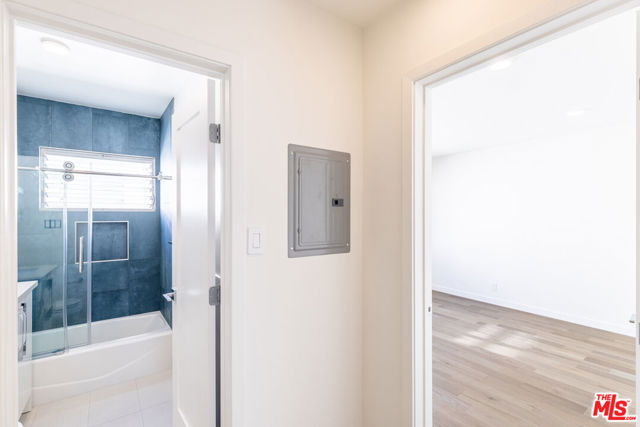 1026 6th Street, Santa Monica CA: https://media.crmls.org/mediaz/3da93636-a284-4b52-a3de-3468f92f05c3.jpg