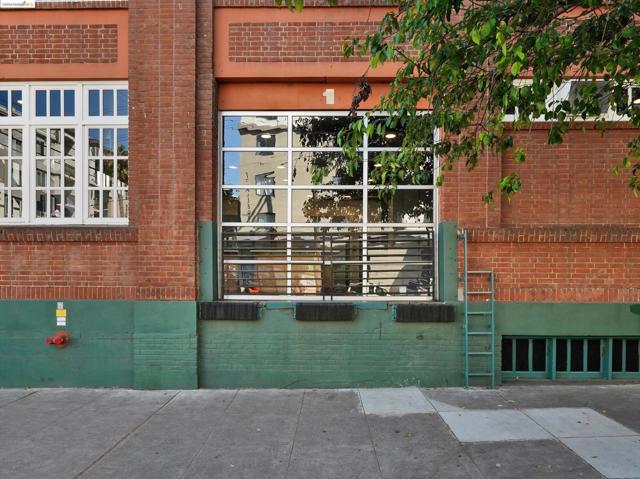 201 3rd St Unit 102, Oakland, California 94607, ,Commercial Sale,For Sale,3rd St Unit 102,41068775