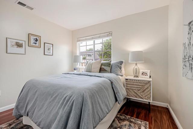 3259 San Carvante Way, Union City CA: https://media.crmls.org/mediaz/3da9de8e-c2a1-47db-accc-fc659bf08044.jpg