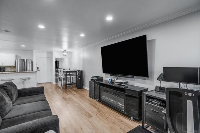 6275 Rancho Mission, Mission Valley CA: https://media.crmls.org/mediaz/3dabdc05-6a65-4122-967c-272d0da935c2.jpg