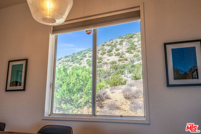 1794 Rebel Road, Acton CA: https://media.crmls.org/mediaz/3dabe313-4bd7-4f91-930c-241230dec67b.jpg