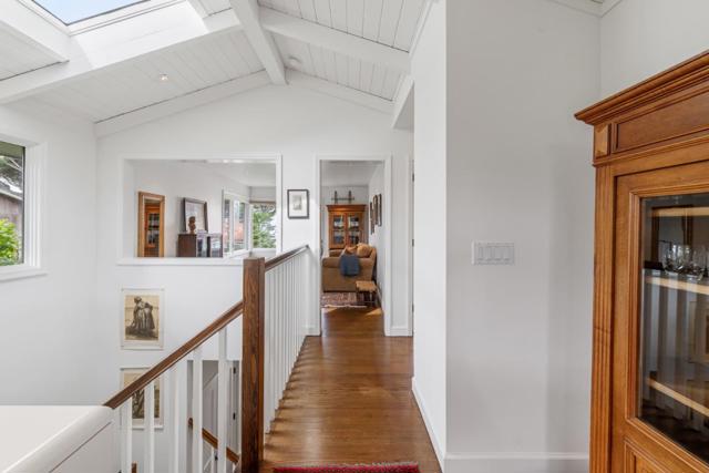 20 Madrone Avenue, Moss Beach CA: https://media.crmls.org/mediaz/3dac7bc3-1857-46d5-8d8e-42e9715873ad.jpg