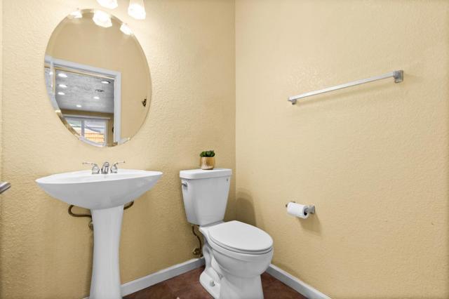 354 Vasconcellos Avenue, Manteca CA: https://media.crmls.org/mediaz/3dacf21e-ab46-49d1-99c8-723baa0afaf8.jpg