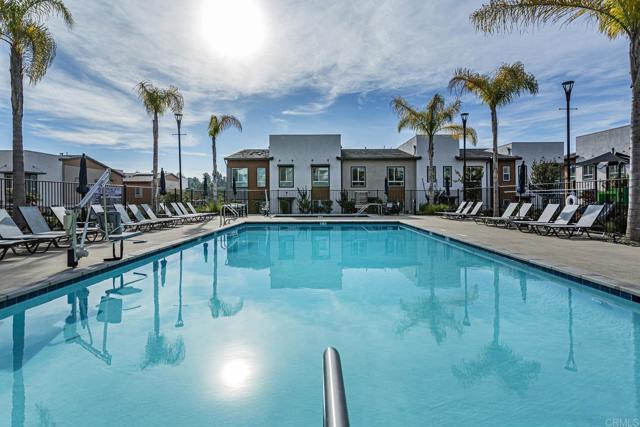 Detail Gallery Image 34 of 43 For 958 Foxwood Ln, Vista,  CA 92081 - 1 Beds | 2 Baths