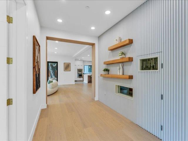 883 Rorke Way, Palo Alto CA: https://media.crmls.org/mediaz/3dad457d-b2d9-48c1-bcac-da747998c063.jpg
