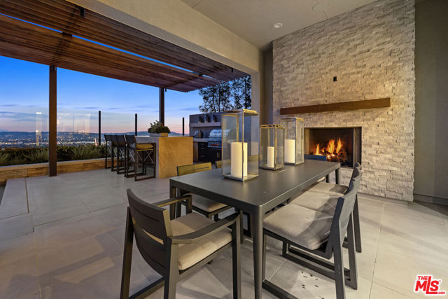 20378 W Marlow Lane, Porter Ranch CA: https://media.crmls.org/mediaz/3daebea6-972a-4fca-80ca-2d7db7270c94.jpg