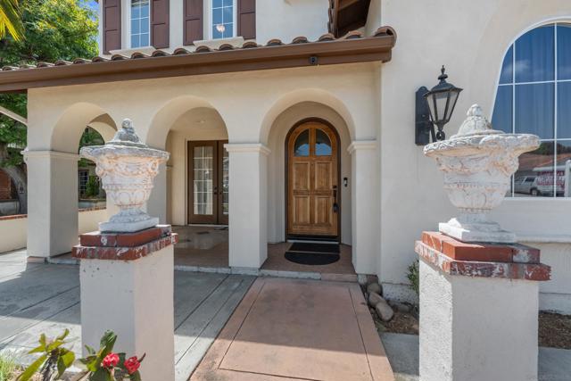 13226 Ireland Ln, San Diego CA: https://media.crmls.org/mediaz/3daf17b3-ae75-4a40-b77b-8432ee343717.jpg