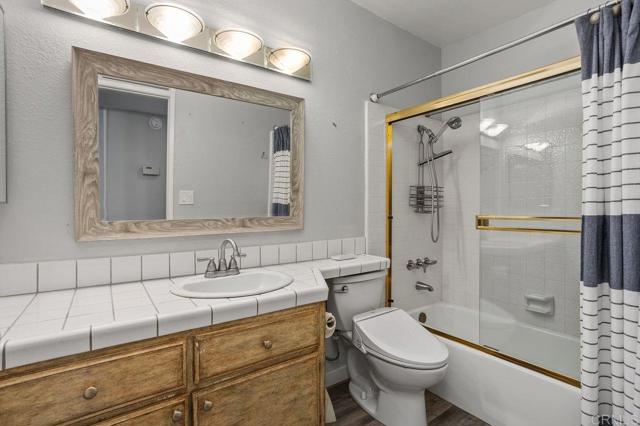 6804 Urubu Street, Carlsbad CA: https://media.crmls.org/mediaz/3daf1c28-c40e-408c-88e4-bc46f2f7e909.jpg