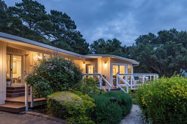 27465 Loma Del Rey, Carmel Valley CA: https://media.crmls.org/mediaz/3db047fc-d62b-4b37-a998-fdf40a2c0796.jpg