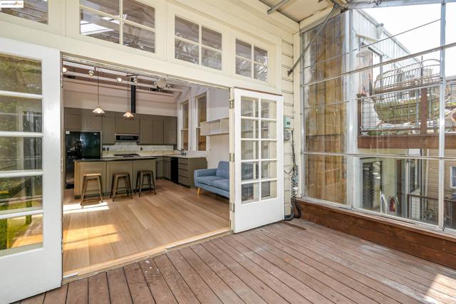 2654 Bush St, San Francisco CA: https://media.crmls.org/mediaz/3db06db2-3d6f-4450-b2b2-4d6dcb1f86cf.jpg