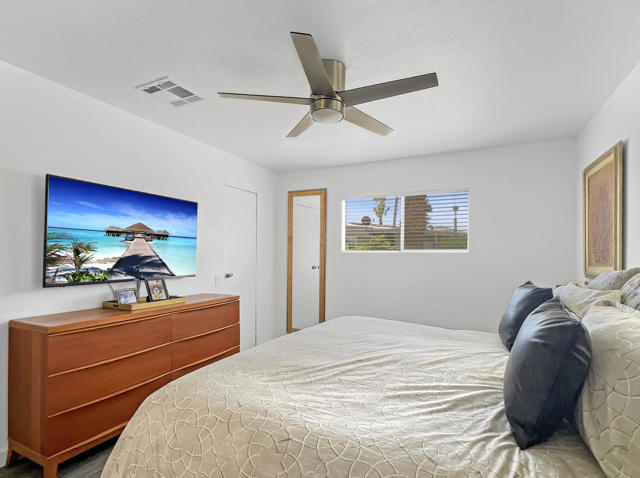 49305 Highway 74, Palm Desert CA: https://media.crmls.org/mediaz/3db076eb-4fdd-4799-9dea-d9da81c53203.jpg