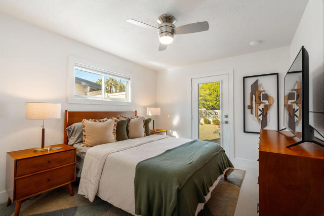 1125 E Sunny Dunes Road, Palm Springs CA: https://media.crmls.org/mediaz/3db11413-10f4-4ff5-9dcd-a624f13dd788.jpg