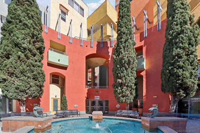 1501 India St, San Diego CA: https://media.crmls.org/mediaz/3db164ab-a8f1-480c-a3b7-a35e95bae366.jpg