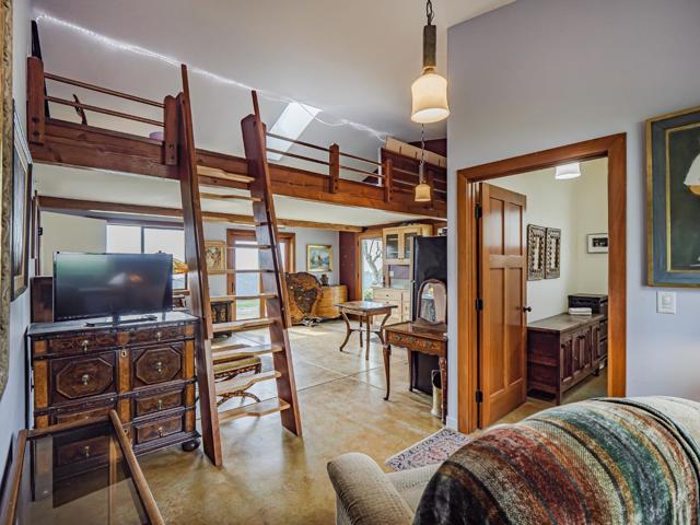 1584 Tindall Ranch Road, Corralitos CA: https://media.crmls.org/mediaz/3db27695-17be-4f06-b3d5-a4fb92f8aba0.jpg