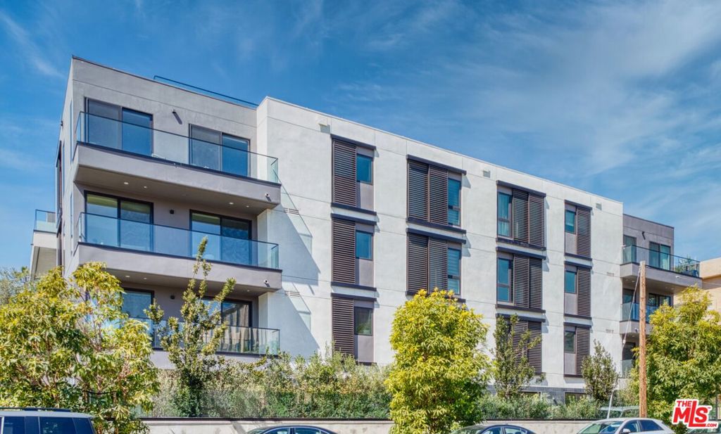 411 S Hamel Road #306