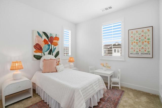 275 Skyview Drive, Marina CA: https://media.crmls.org/mediaz/3db3877e-45c8-403b-9c22-1ac712659328.jpg