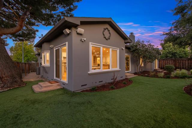 1152 Morton Court, Mountain View CA: https://media.crmls.org/mediaz/3db443a7-79f0-4dbd-8ba1-3dce63f78d0d.jpg