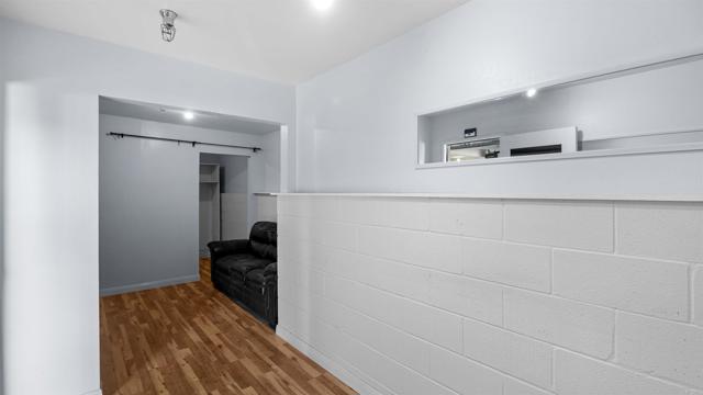 190 Bautista Court, Oceanside CA: https://media.crmls.org/mediaz/3db4b976-e070-4023-a8fc-3044f1719923.jpg