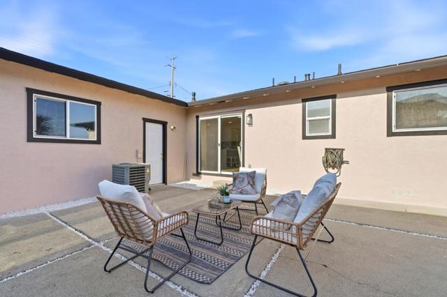 6988 Lancaster Road, Dublin CA: https://media.crmls.org/mediaz/3db58aa4-4b94-4a51-a972-6d55875ea223.jpg