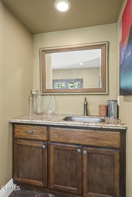 Detail Gallery Image 14 of 74 For 1006 Mesa Dr, Camarillo,  CA 93010 - 5 Beds | 4/1 Baths