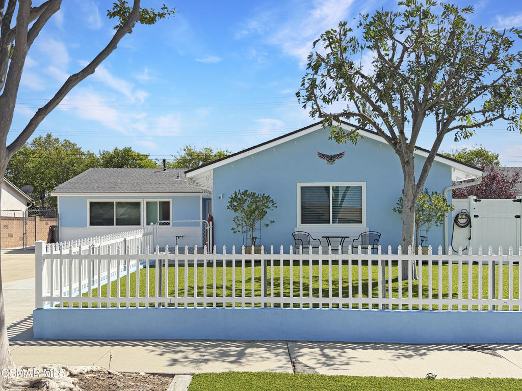 276 Hermes Street