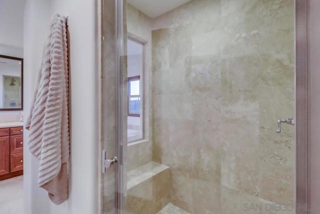 8457 Lower Scarborough, San Diego CA: https://media.crmls.org/mediaz/3db82046-d4d9-4f06-8f91-8490159d63ca.jpg
