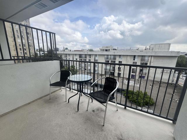 Detail Gallery Image 14 of 20 For 1818 N Cherokee Ave #504,  Hollywood,  CA 90028 - 1 Beds | 1 Baths