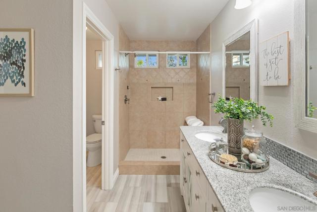 1614 Wesley Way, Vista CA: https://media.crmls.org/mediaz/3db88e46-fb69-4e1f-b37f-d2eb3a541bee.jpg