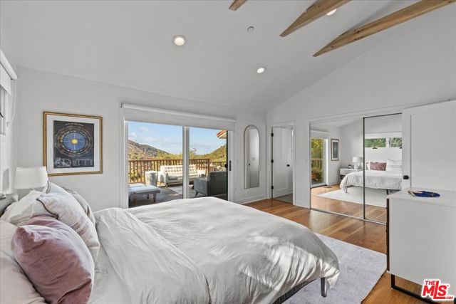 2373 Tuna Canyon Road, Topanga CA: https://media.crmls.org/mediaz/3db8df8a-630f-4781-aa9f-2a56c320864b.jpg